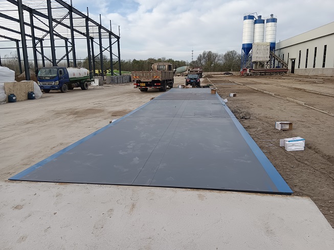 深州安華混凝土 200噸3.2*18米地磅